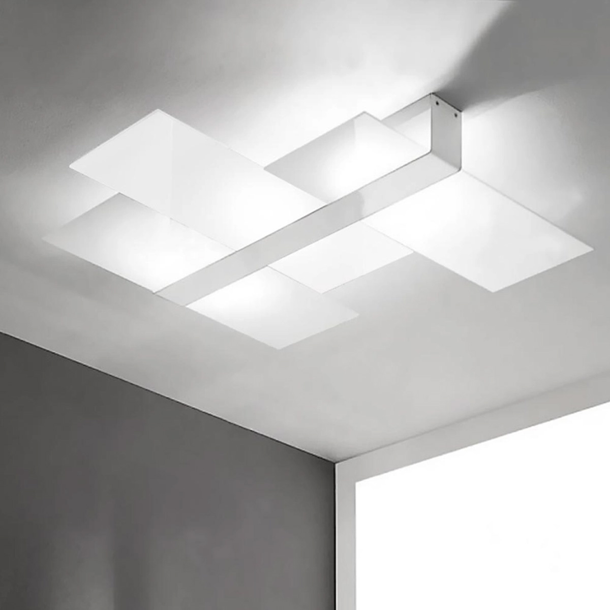 Zidna lampa TRIAD 90208 