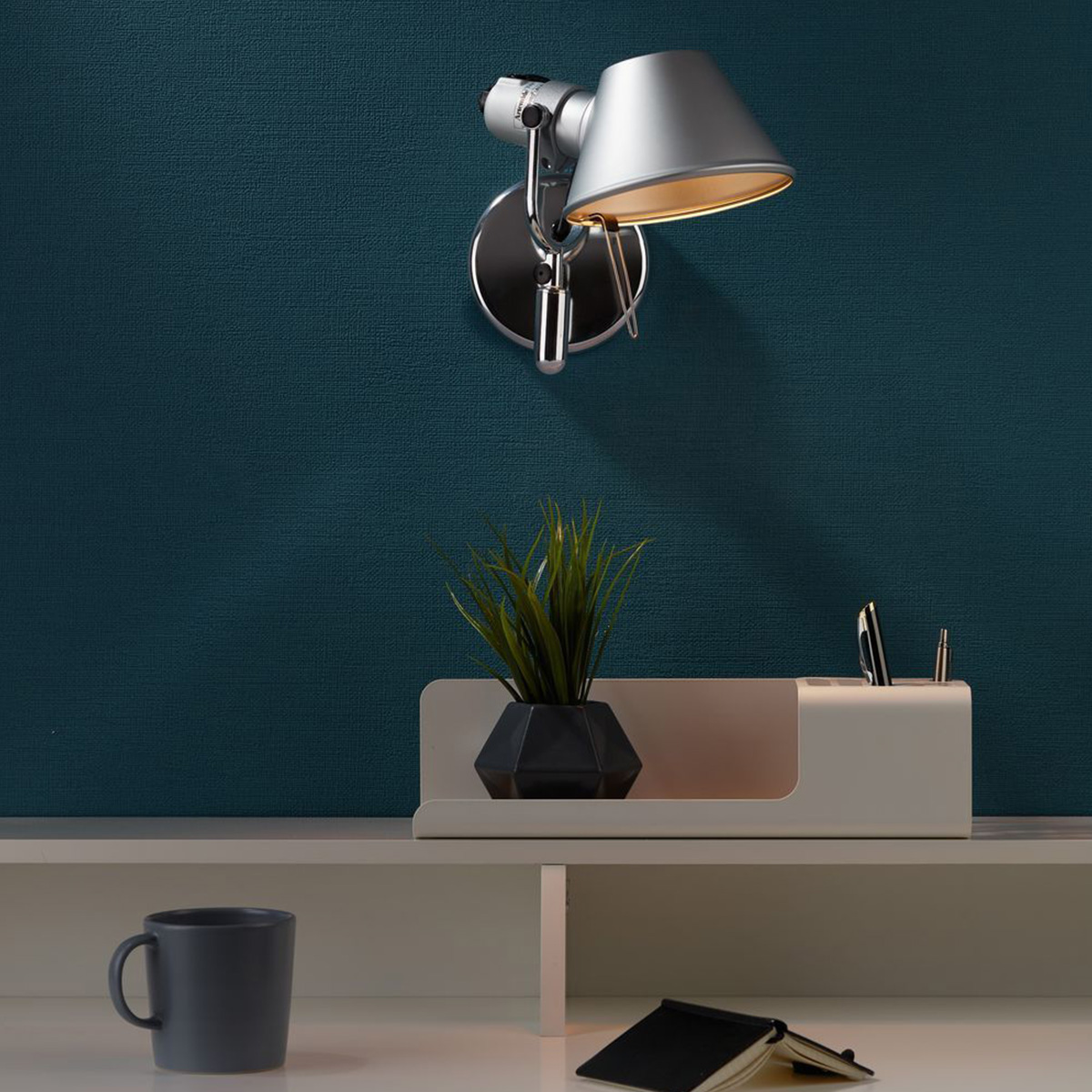 Zidna lampa Tolomeo A029250