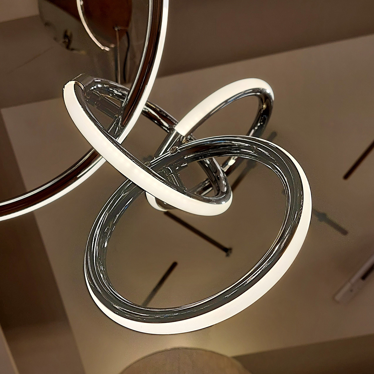 Led visilica 16.055.01