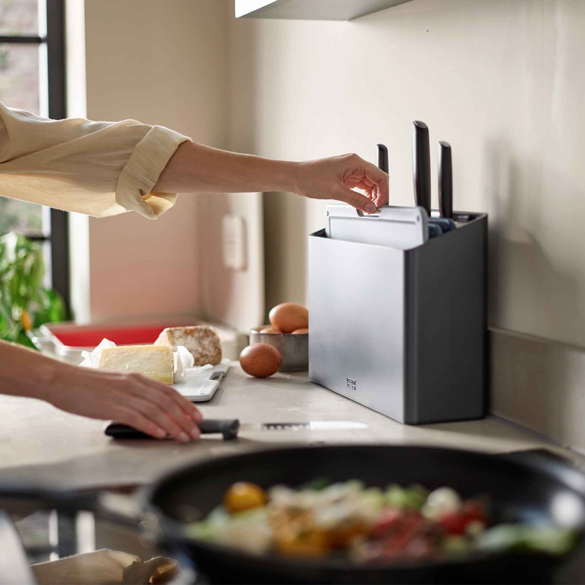 Set noževa i daski za sečenje Folio 60216 