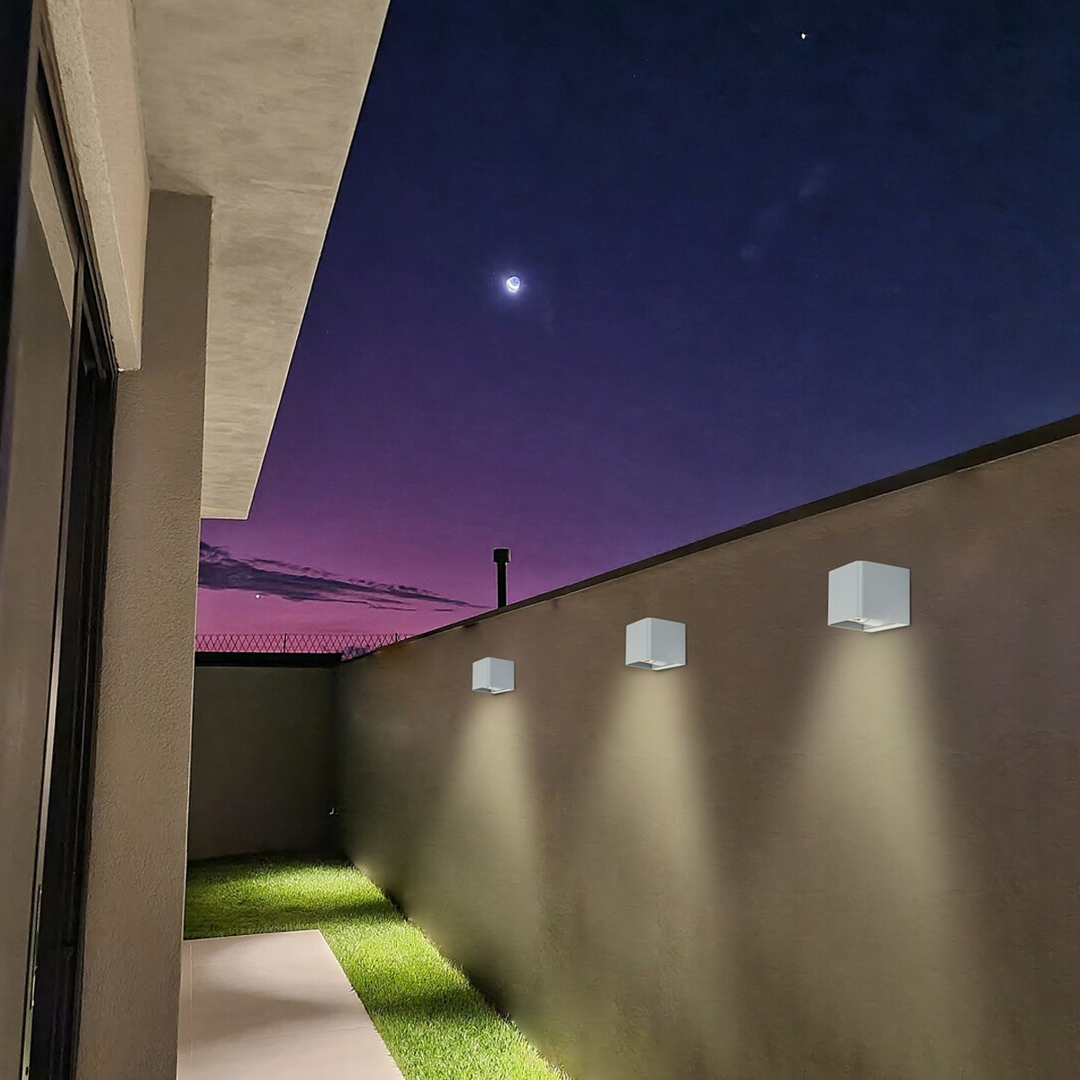 zidna lampa spoljna HALLSATT 77170 